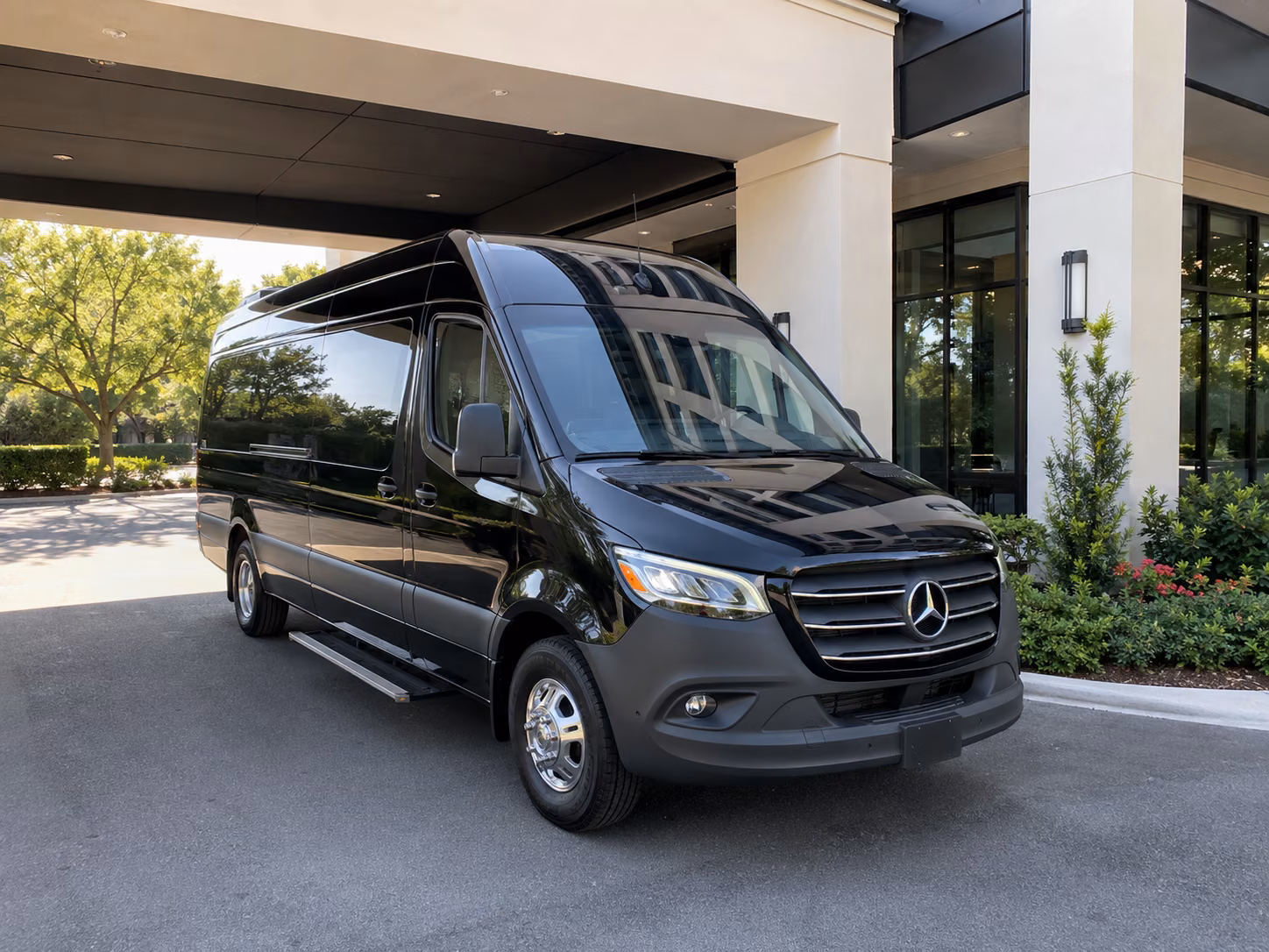 grand rapids airport shuttle bus rentals for private groups