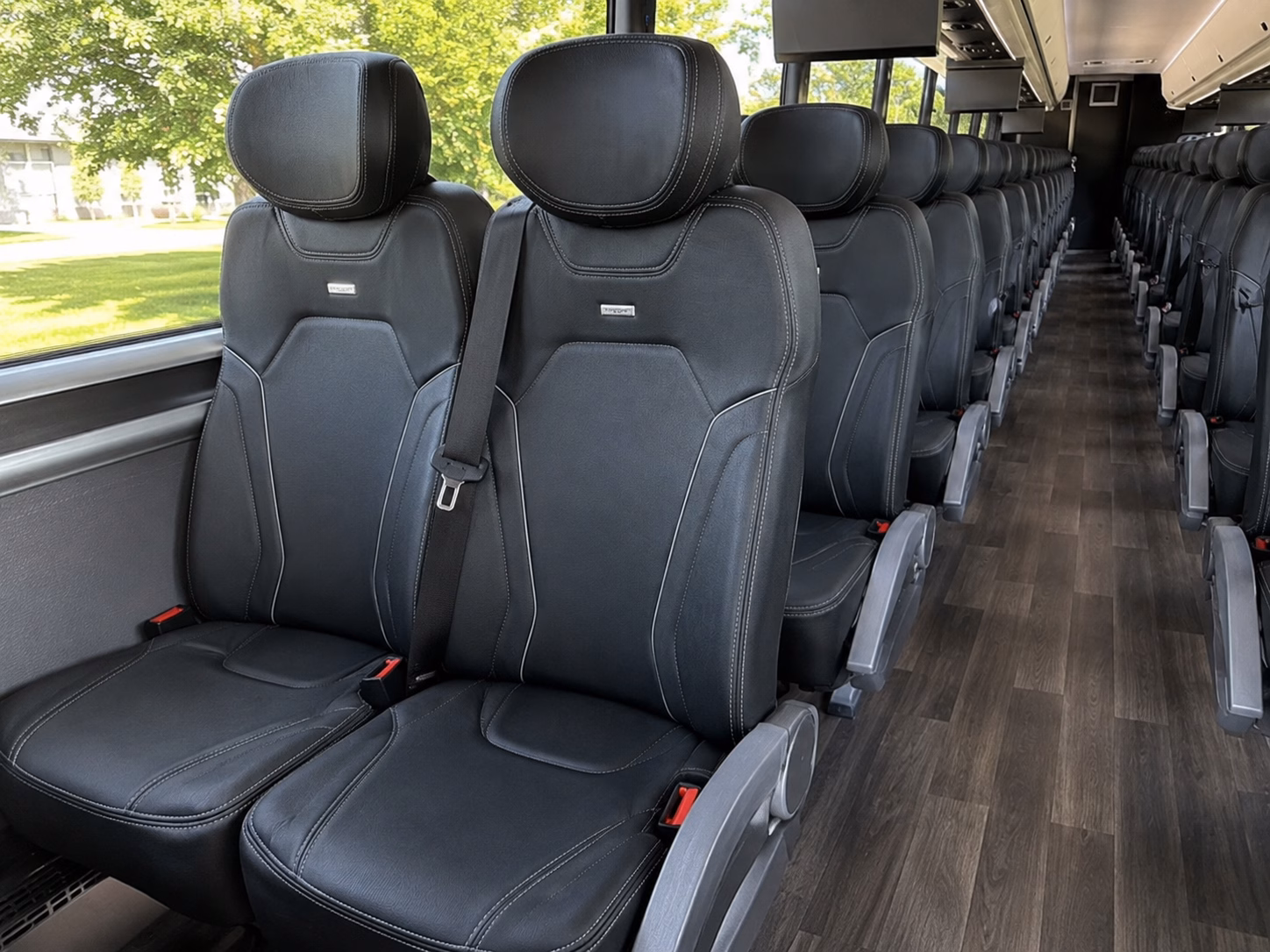 grand rapids airport shuttles for military and government travel