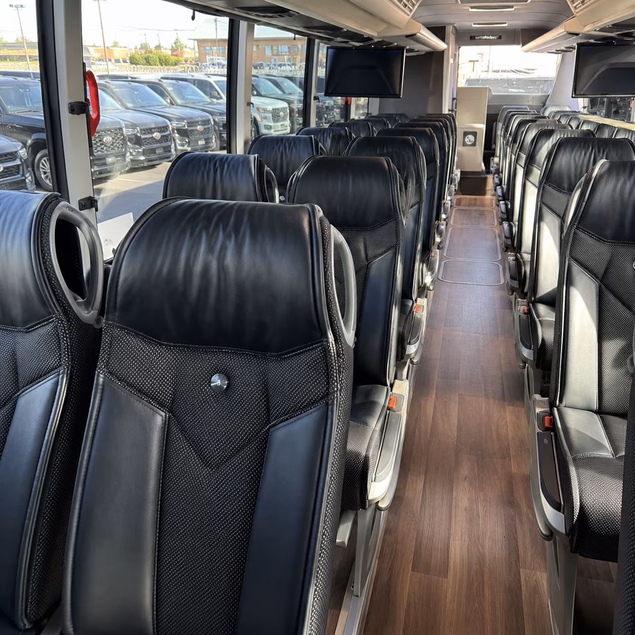grand rapids charter bus services