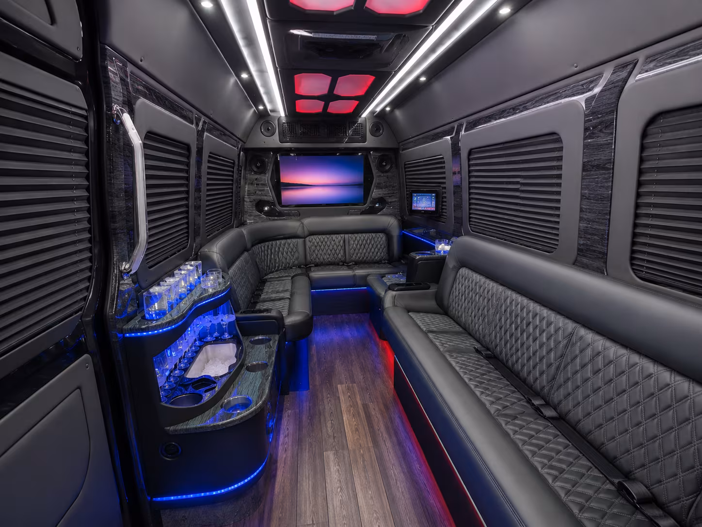grand rapids custom day trip and driving tour bus rentals