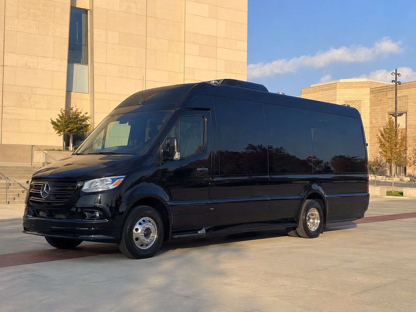 rent a field trip bus to grand rapids museums and science centers